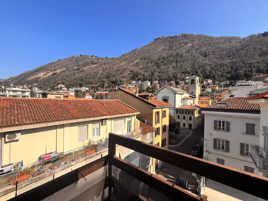 Appartamento a Como in Via Maurizio Monti, 52 - Foto 5