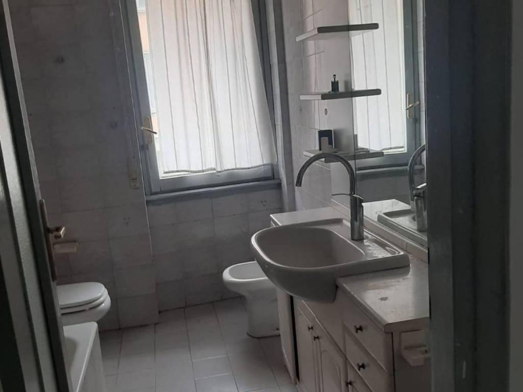 Appartamento a Como in Viale Franklin Delano Roosevelt, 10 - Foto 3