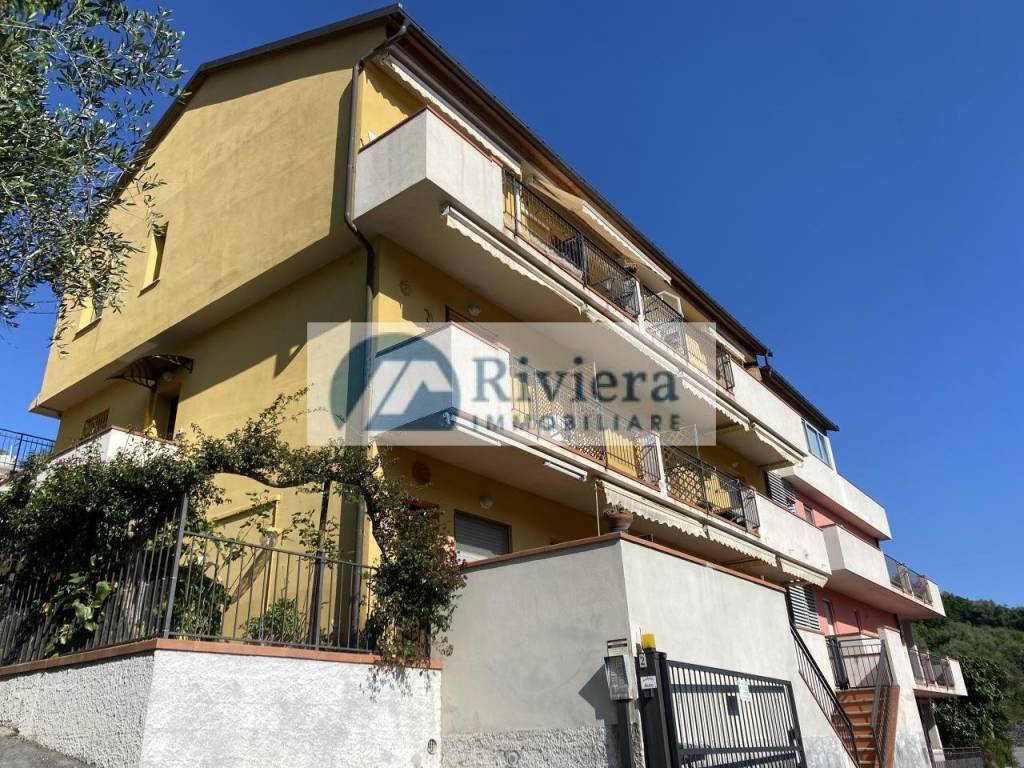 Appartamento a San bartolomeo al mare in Via Pairola - Foto 2