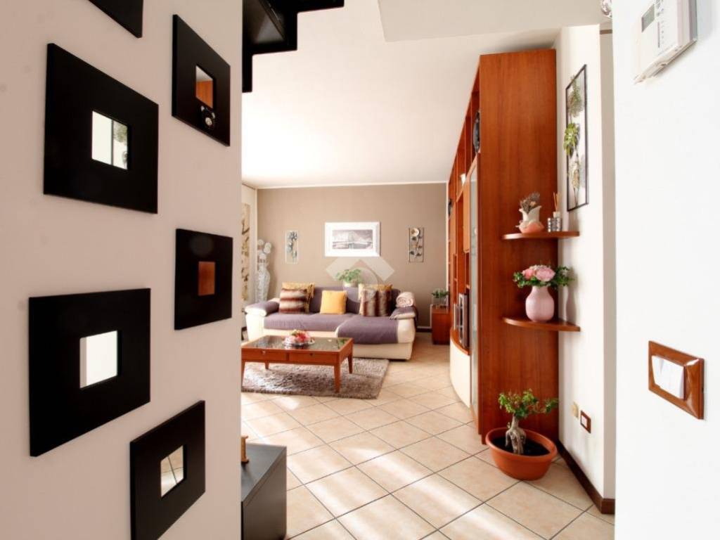 Appartamento a Paderno d'adda in Via Mohandas Karamchand Gandhi - Foto 2