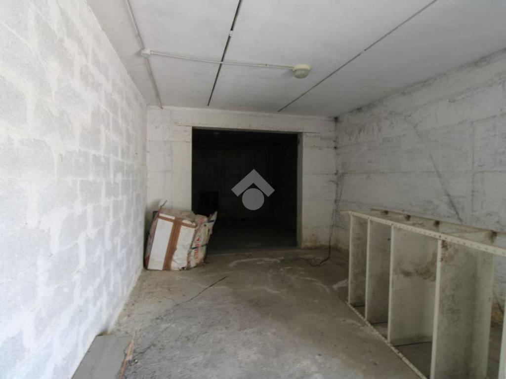Box / garage a Poggio mirteto in Via SR313 - Foto 4