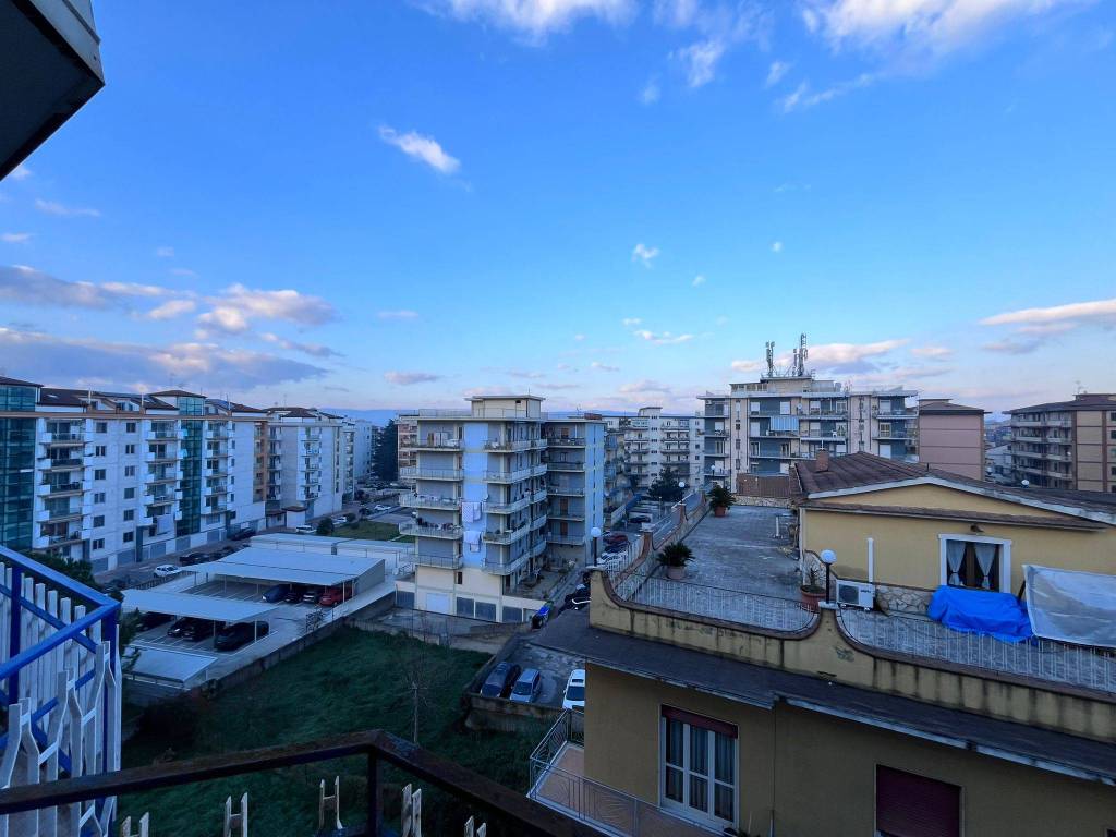 Appartamento a Benevento in Via Luigi Vanvitelli - Foto 5