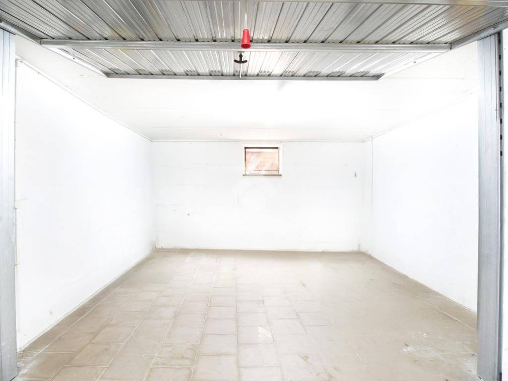 Box / garage a Martinsicuro in Via Lazio, 3 - Foto 3
