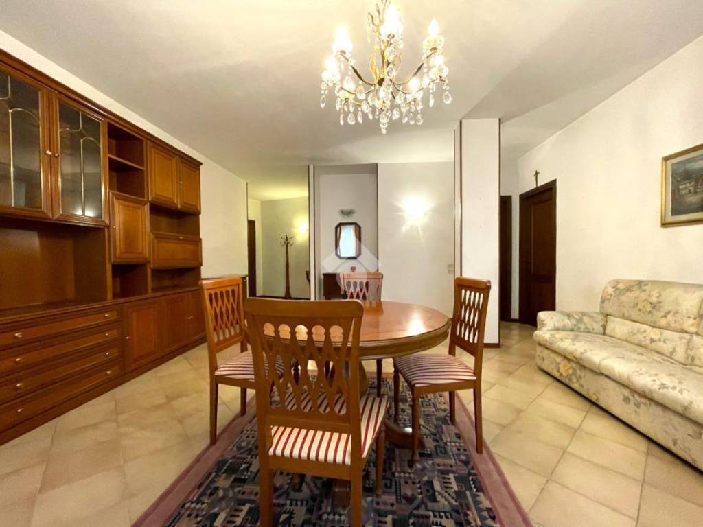 Appartamento a Cremona in Via Buoso da Dovara, 81 - Foto 2