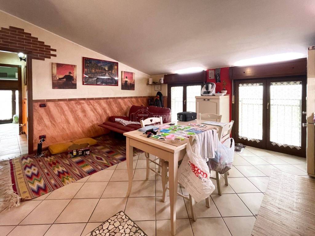 Appartamento a Comazzo in Via Ilderado da Comazzo 7 - Foto 3