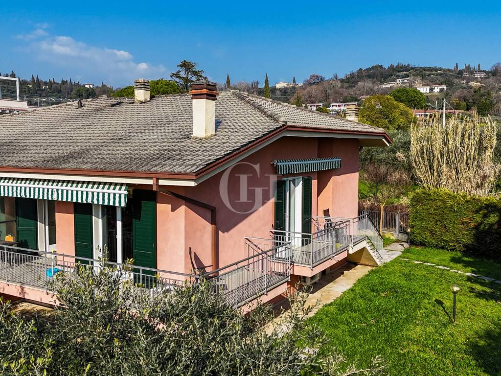Villa a Bardolino in Strada Bilonde - Foto 2