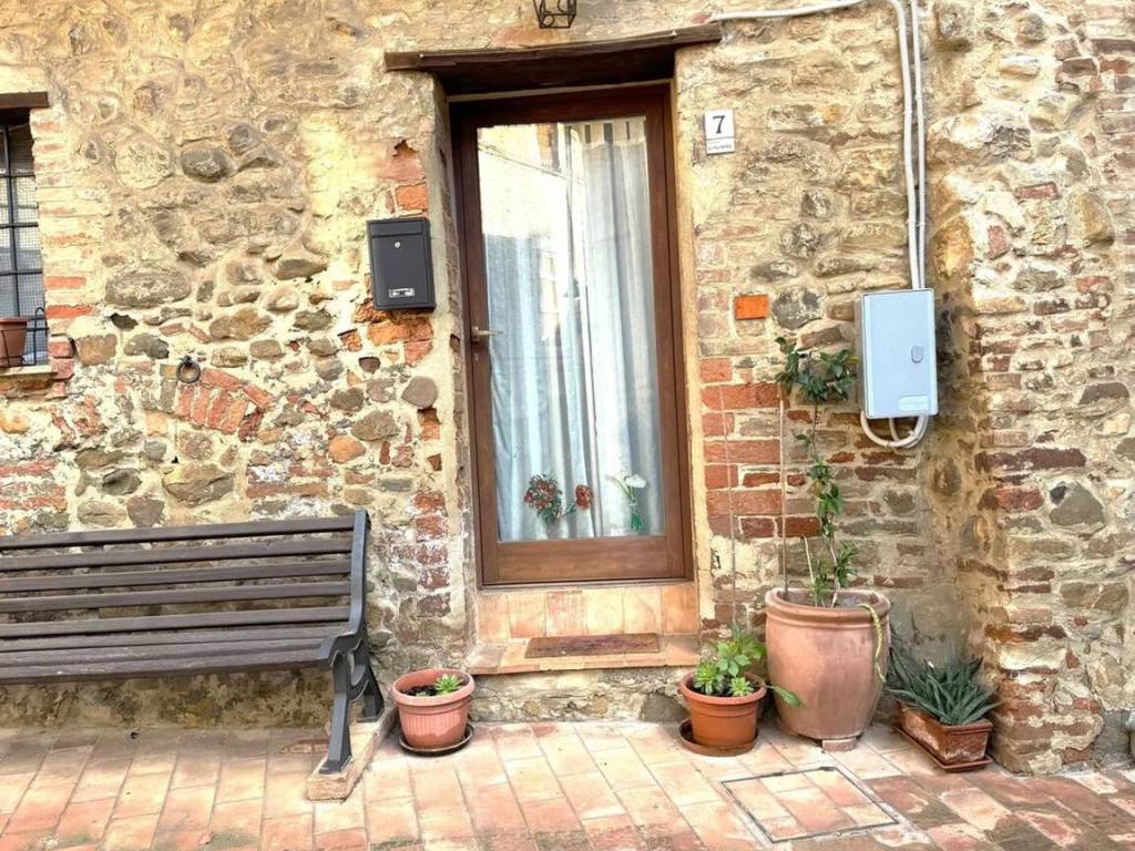 Appartamento a Deruta in Piazza Garibaldi, 3 - Foto 2