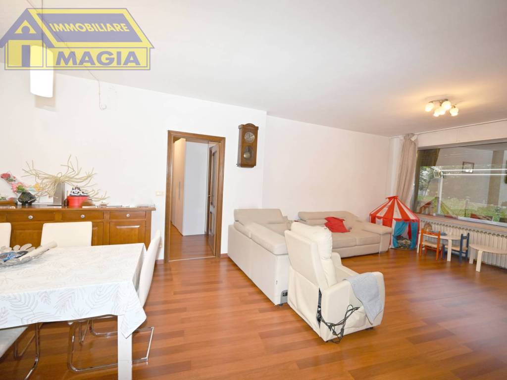 Appartamento a Folignano in Piazza Simon Bolivar - Foto 2