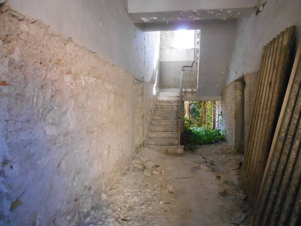Casa indipendente a Avezzano in Via Cardinale Mazzarino - Foto 2