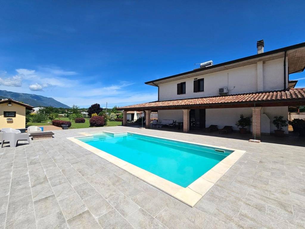 Villa a Patrica in Via Quattro Strade, 34 - Foto 2