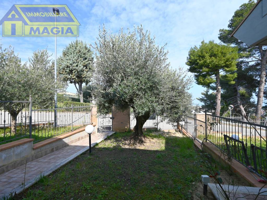Villetta a schiera a San benedetto del tronto in Via Santa Lucia, 48 - Foto 2