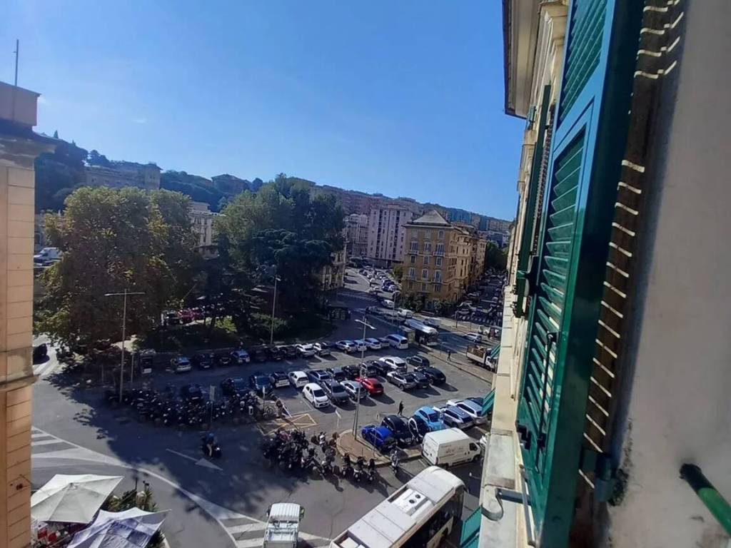 Appartamento a Genova in Via Caffa - Foto 4