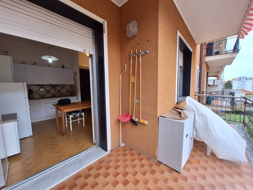 Appartamento a Andora in Via Camillo Benso di Cavour - Foto 2