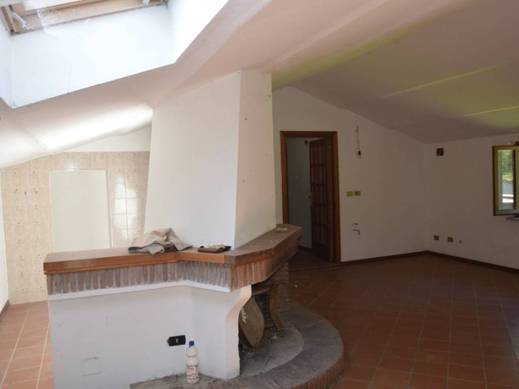 Rustico / casale a Nocera umbra in Via Roma - Foto 4