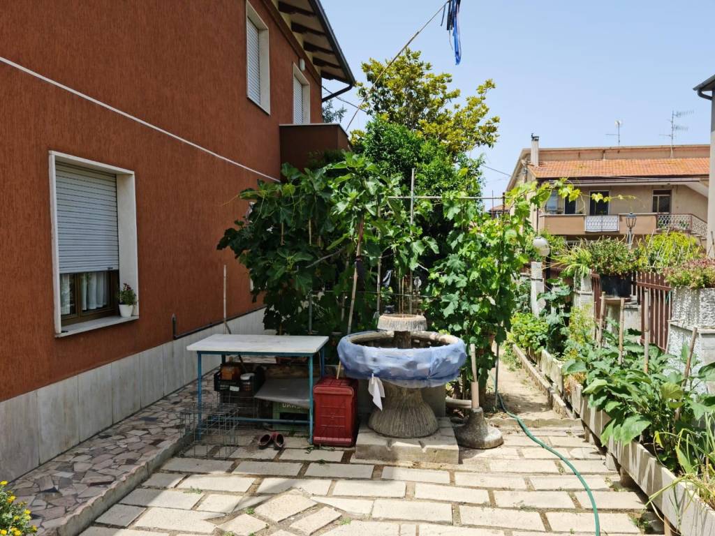 Villa a Cappelle sul tavo in Via Giosuè Carducci - Foto 3