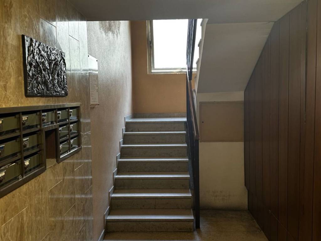 Appartamento a Trieste in Via Commerciale, 148 - Foto 2