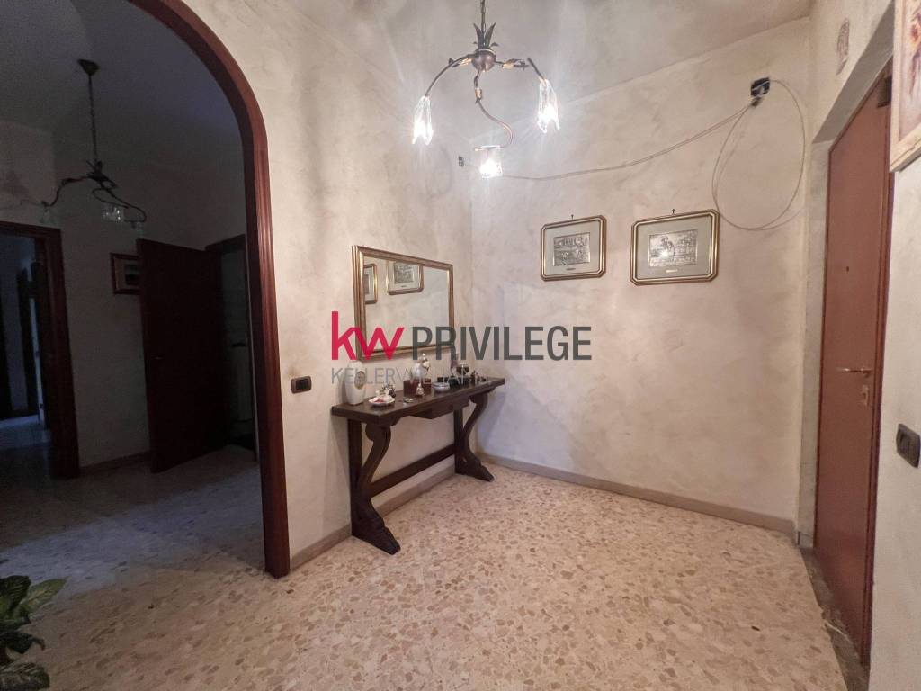 Appartamento a Brindisi in Via Andrea Mantegna, 9 - Foto 2
