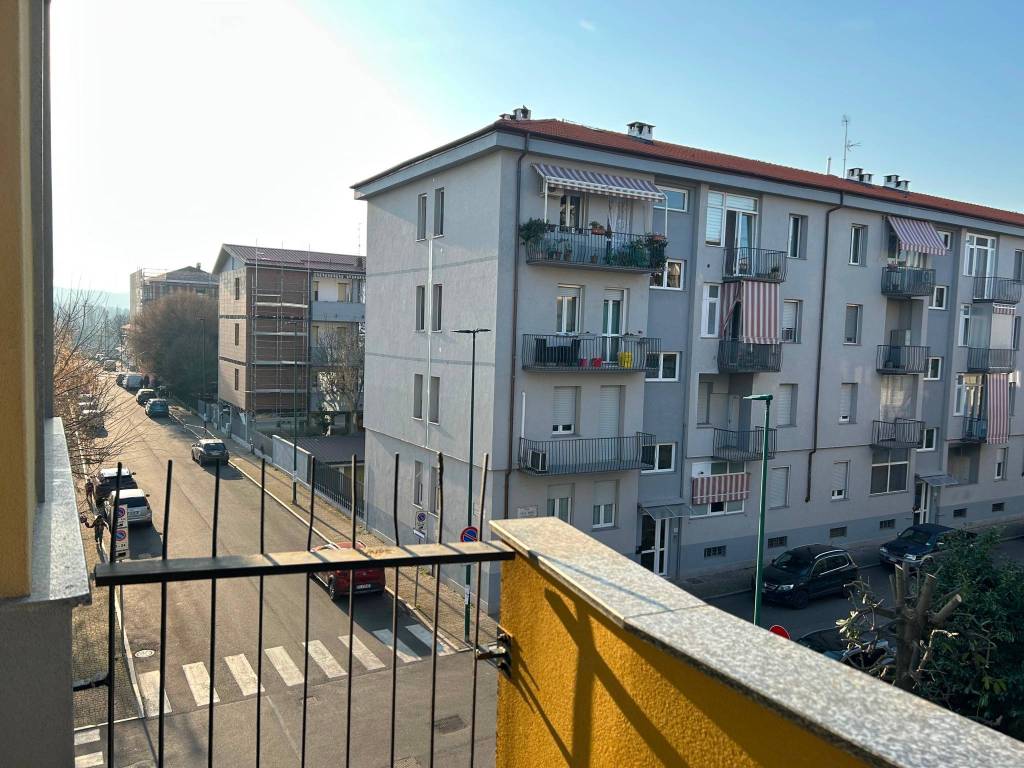 Appartamento a Casale monferrato in Via Alfredo Piacibello, 15 - Foto 4