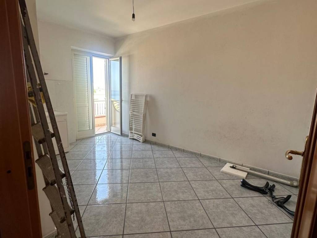 Appartamento a Melito di porto salvo in Via Pilati - Foto 5