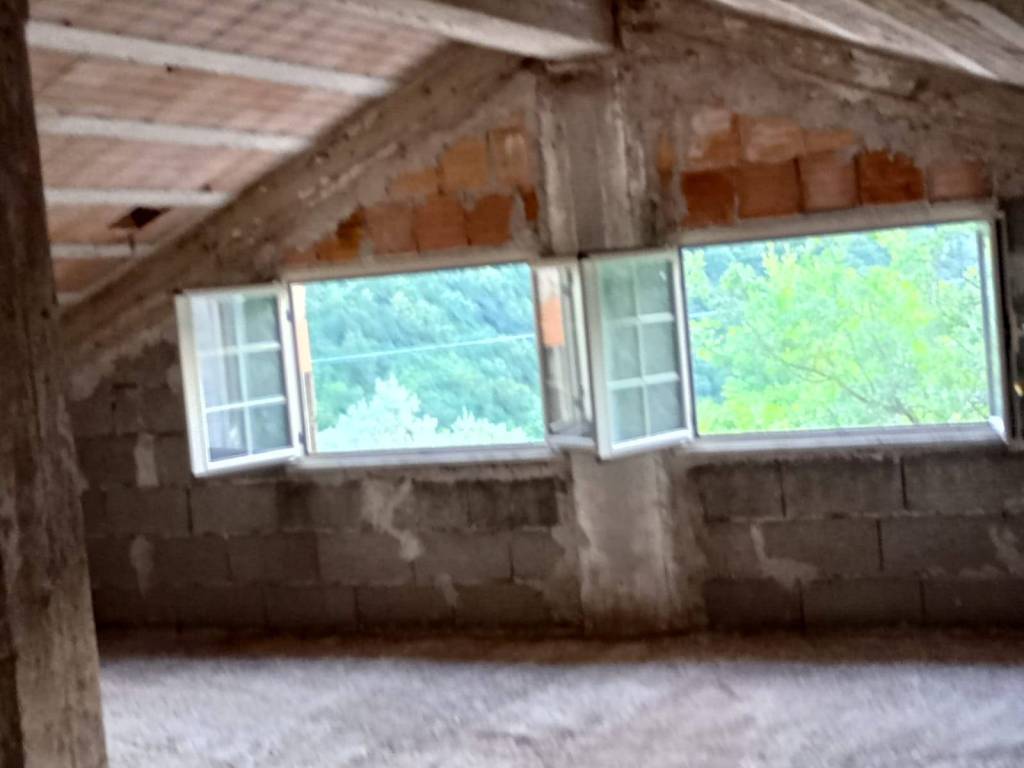 Casa indipendente a Castello del matese in LOCALITA' SAN PIETRO - Foto 2