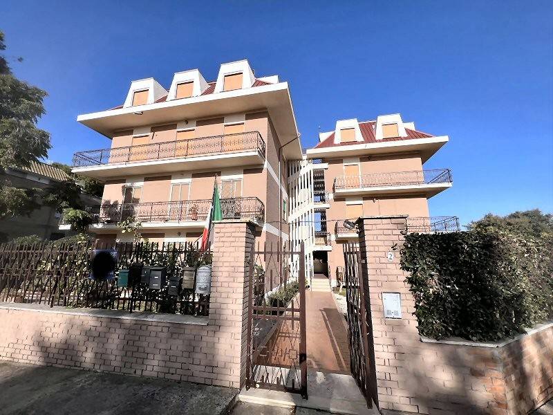 Appartamento a Tarquinia in Via Martano, 6 - Foto 2