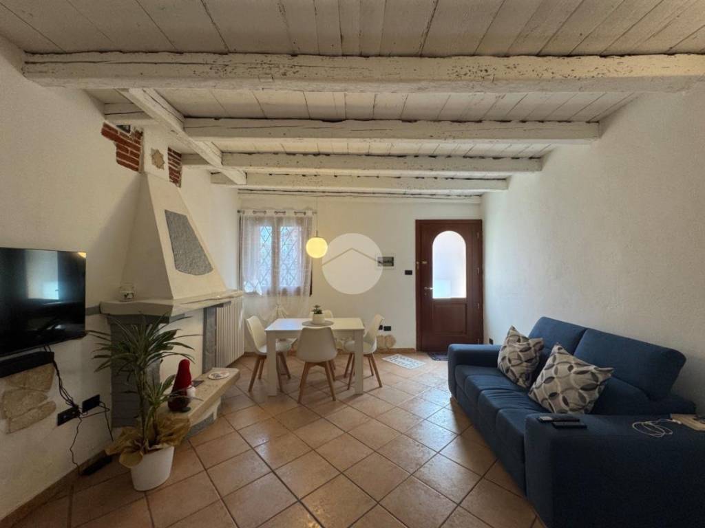 Casa indipendente a Castel d'azzano in Via Forette, 28 - Foto 4