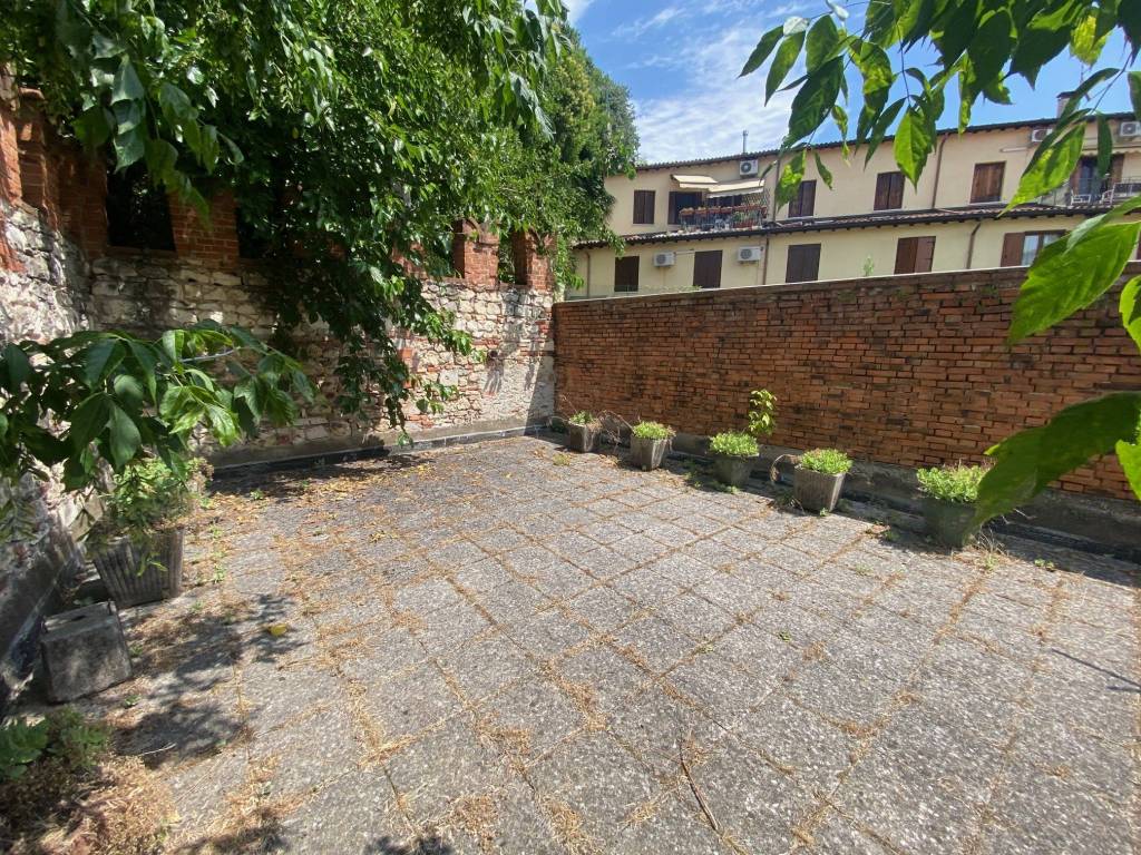 Appartamento a Verona in Via San Nazaro, 73 - Foto 2