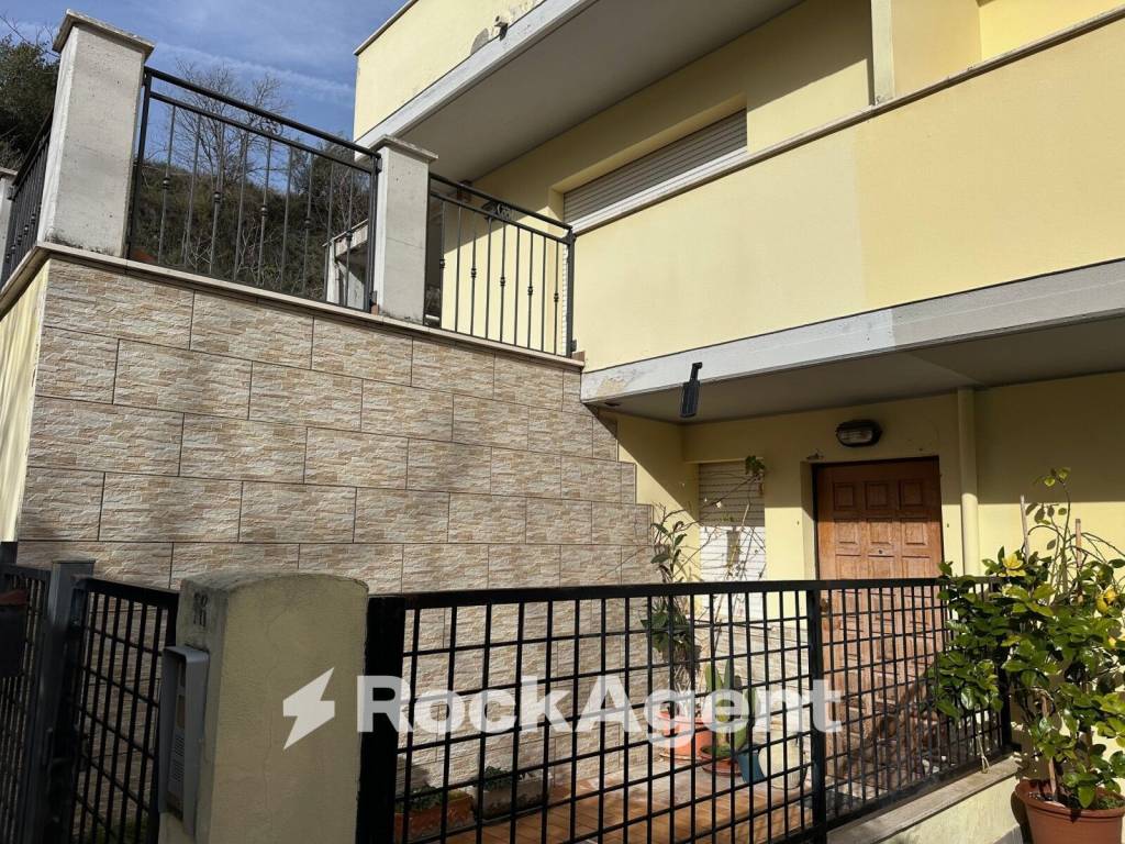 Villa a Torre de' passeri in Via Maragona, 78 - Foto 2