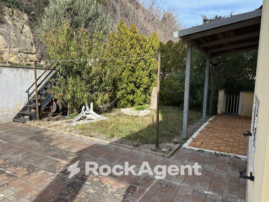 Villa a Torre de' passeri in Via Maragona, 78 - Foto 4