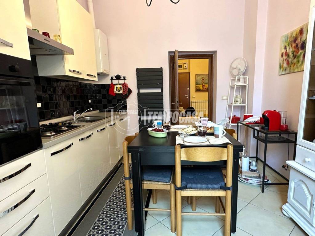 Appartamento a Savona in Via Niccolò Paganini 13 - Foto 2