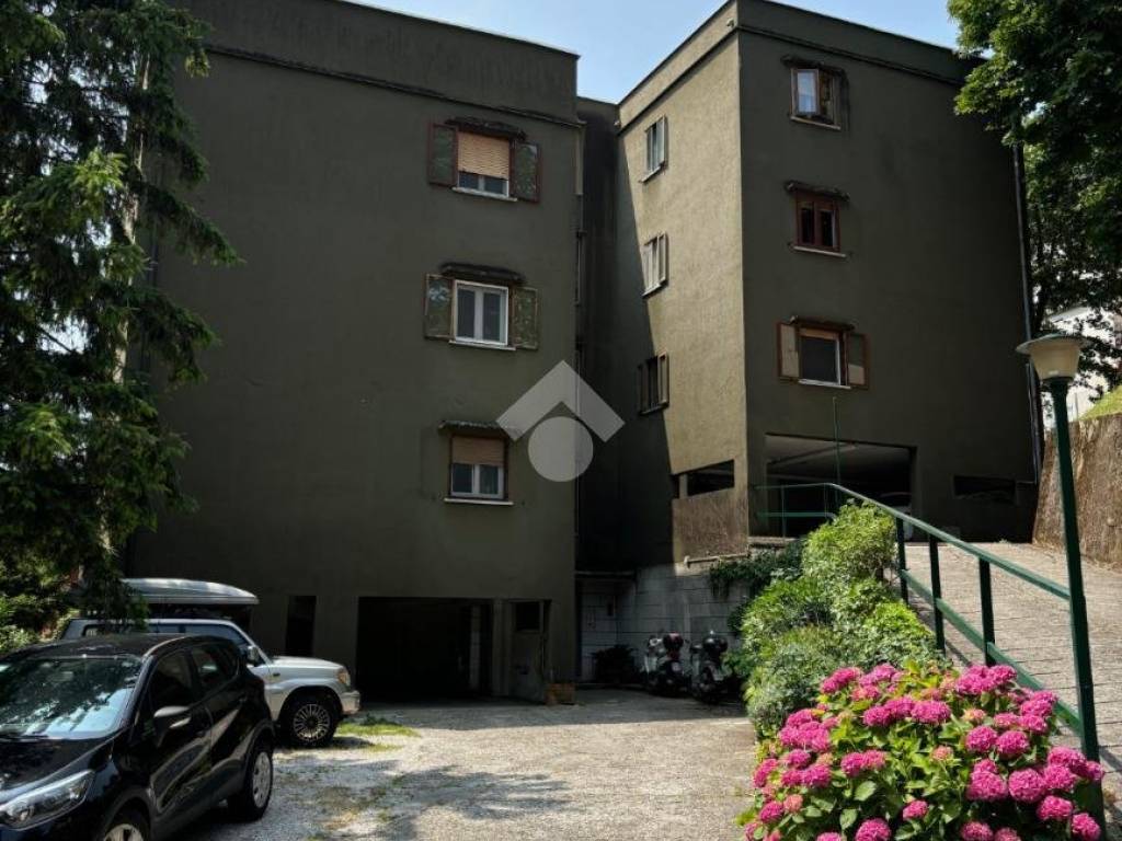 Appartamento a Trieste in Via verga, 54 - Foto 2