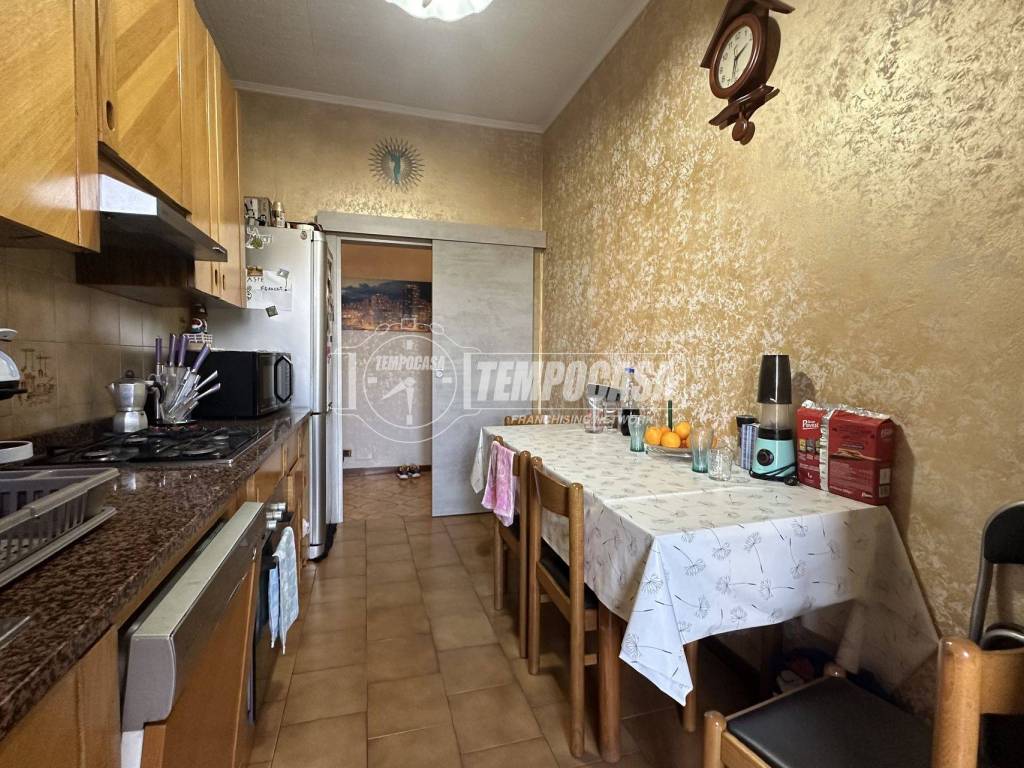 Appartamento a Merate in Via XXV Aprile 207 - Foto 5