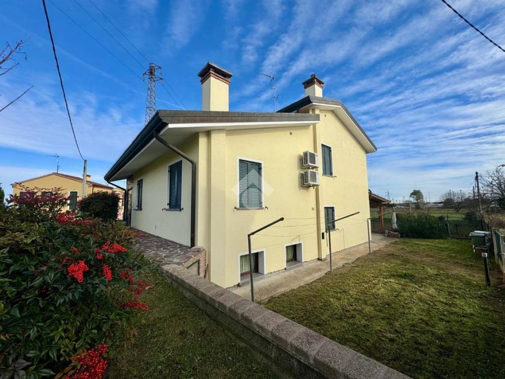 Villa a Rovigo in Via Carlo Pisacane, 10 - Foto 4