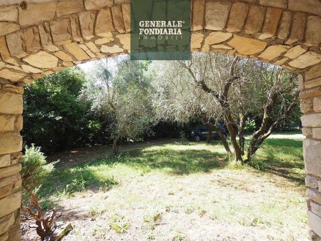 Villa a Castelnuovo magra in Via Canale, 127 - Foto 2