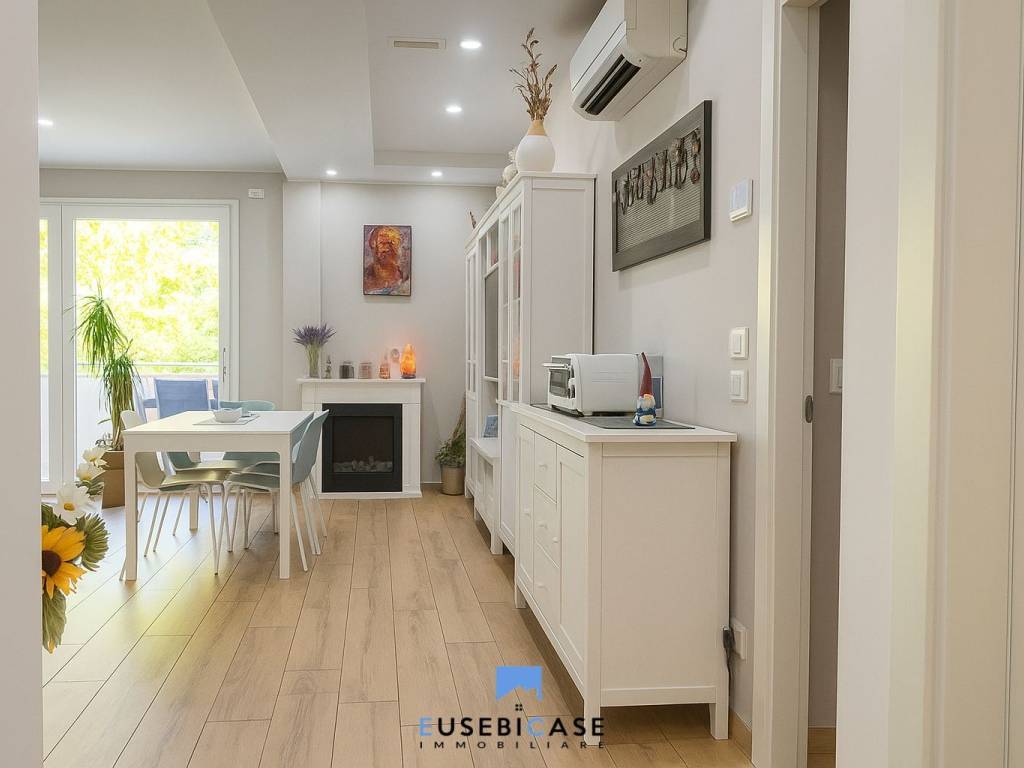 Appartamento a Rimini in Viale Ivo Oliveti, 58 - Foto 2