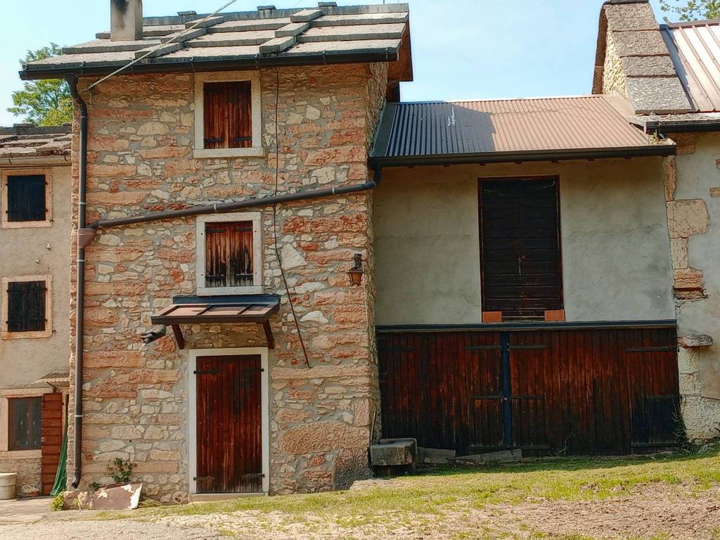 Rustico / casale a Bosco chiesanuova in Contrada Savert, 3 - Foto 3