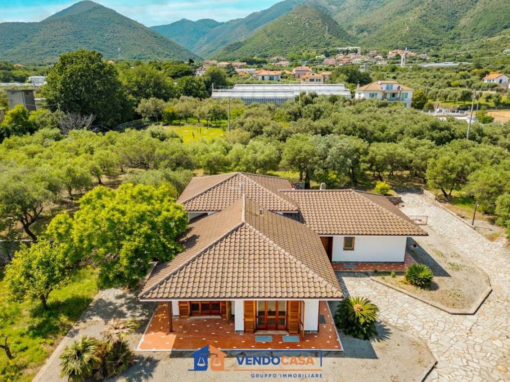 Villa a Ceriale in Via Magnone - Foto 4