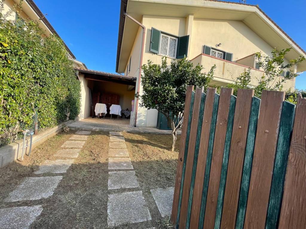 Villetta a schiera a Sabaudia in Strada Bella Farnia Sud 1, 4 - Foto 2