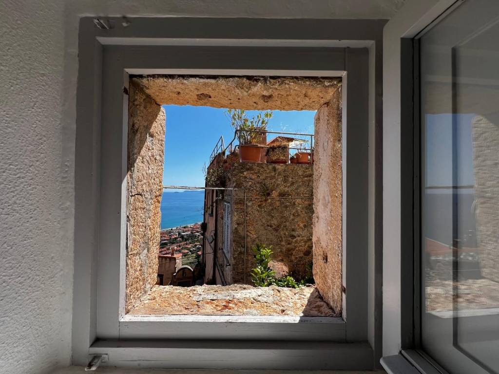 Appartamento a Borgio verezzi in Via Poggio - Foto 2