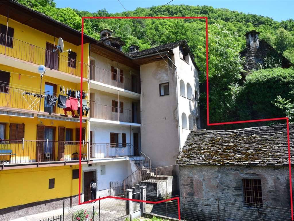 Appartamento a Beura-cardezza in Piazza Cantoni, 2 - Foto 2