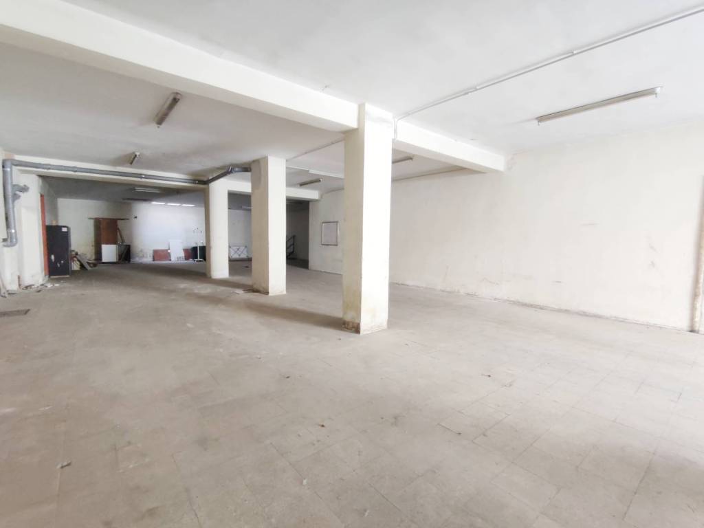Box / garage a Brindisi in Via Pontinia - Foto 4