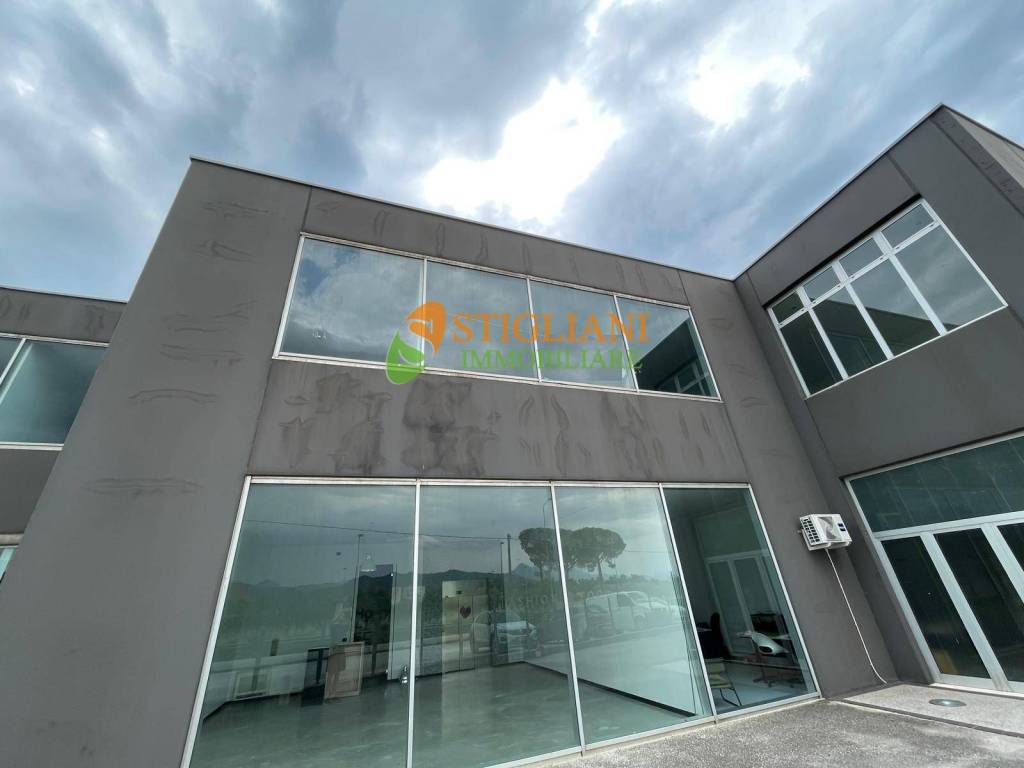 Immobile a Monteroduni in SS85 Z.I. Spinete, Monteroduni - Foto 2