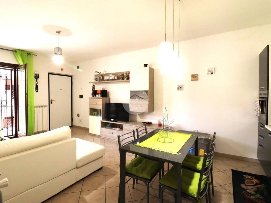 Appartamento a Terni in Via Dei Pressio Colonnese - Foto 5