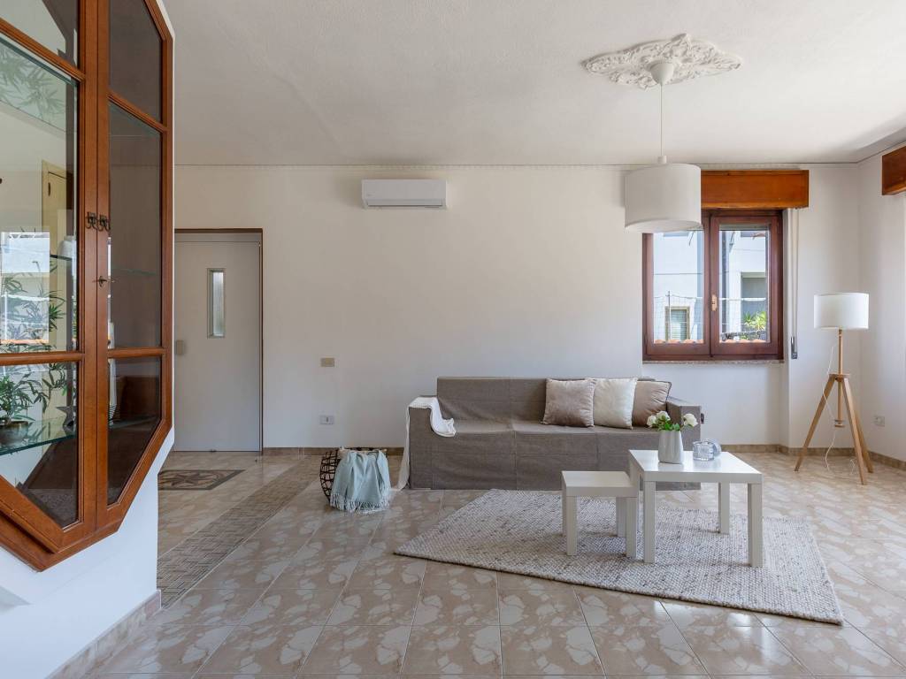Villa a Quartu sant'elena in Via Budapest, 56 - Foto 3