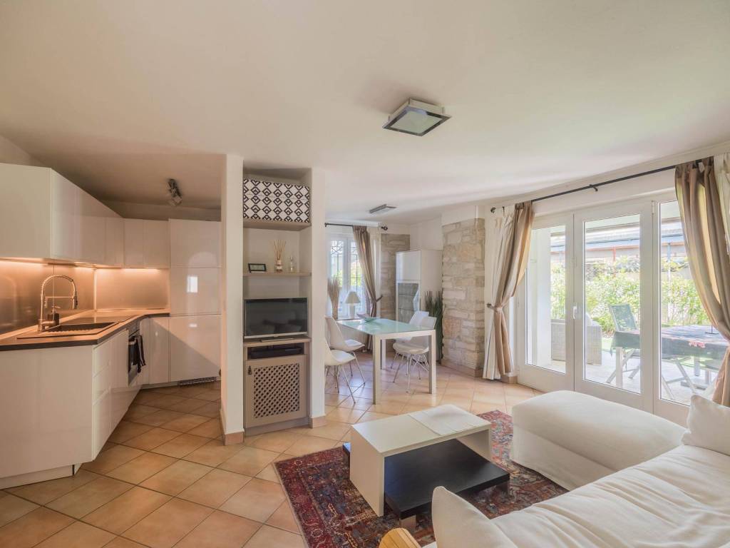 Appartamento a Peschiera del garda in Via Vittorio Alfieri - Foto 2