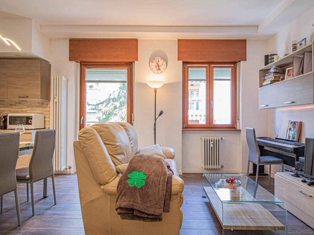 Appartamento a Trieste in Via Giuseppe e Luca del Mestri - Foto 4
