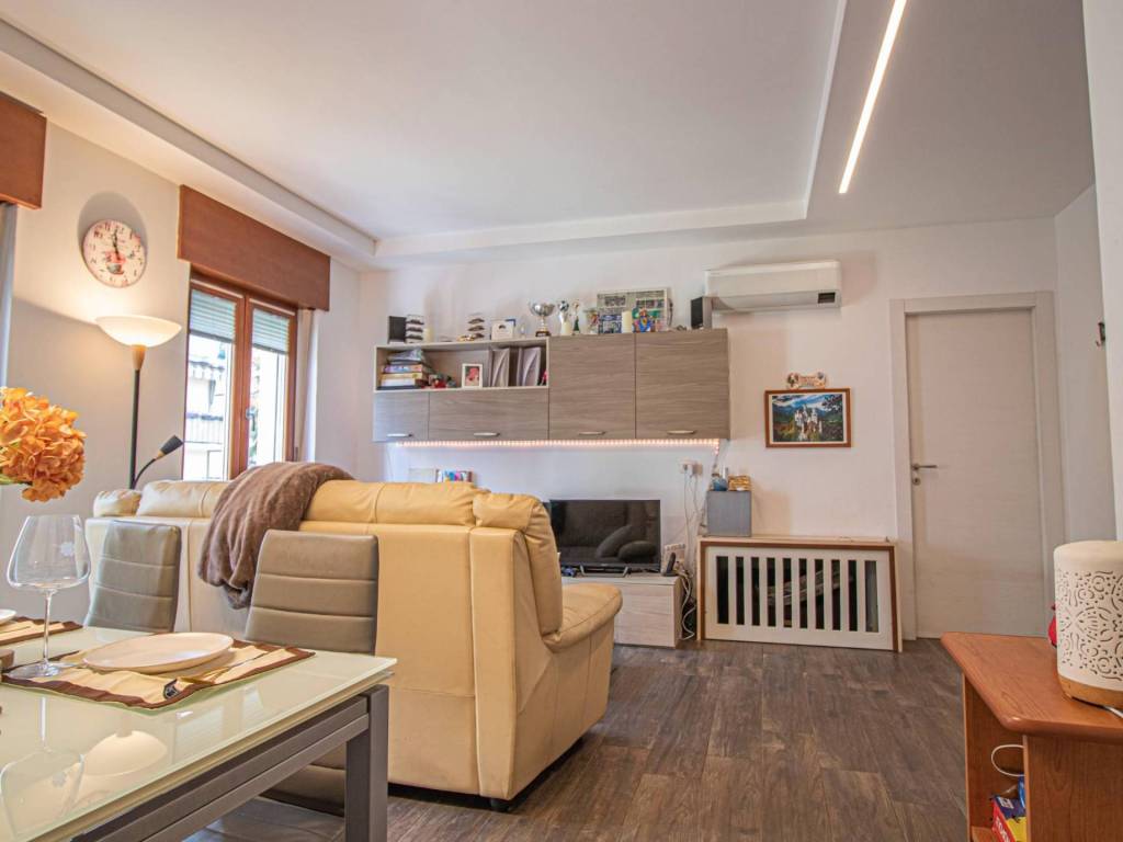 Appartamento a Trieste in Via Giuseppe e Luca del Mestri - Foto 5