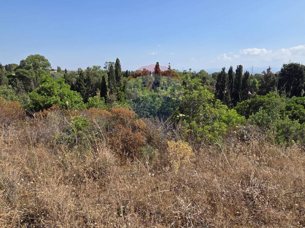 Terreno a Capoterra in strada 19 - Foto 2