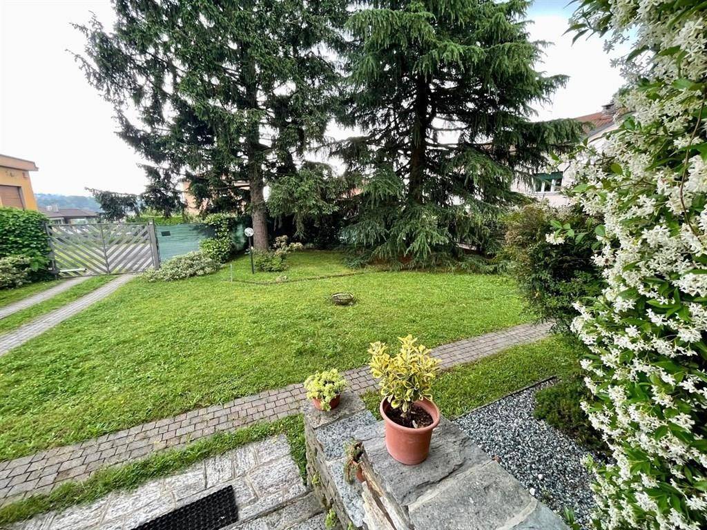 Appartamento a Gavirate in Via Damiano Chiesa, 7 - Foto 4