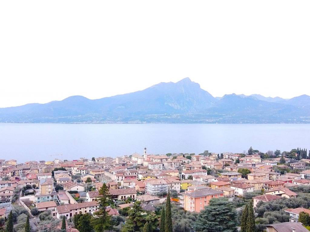 Appartamento a Torri del benaco in Via Luigi Pirandello, 29 - Foto 5